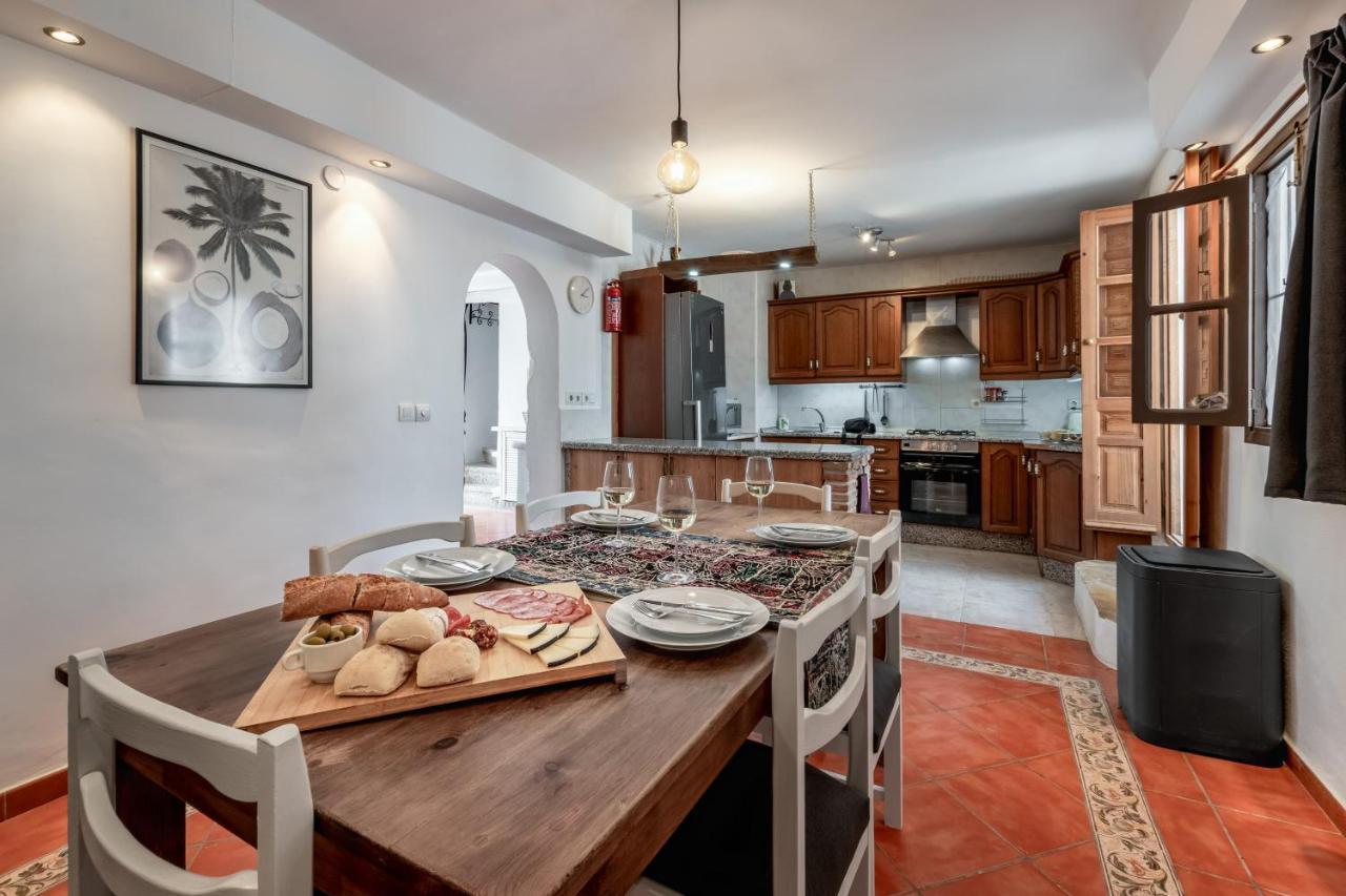 Villa Town House With Roof Terrace And Plunge Pool Alcaucín Esterno foto