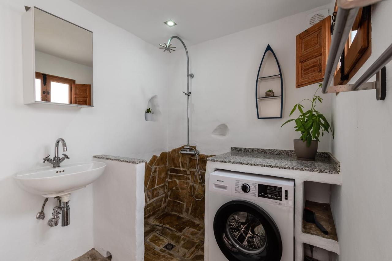 Villa Town House With Roof Terrace And Plunge Pool Alcaucín Esterno foto